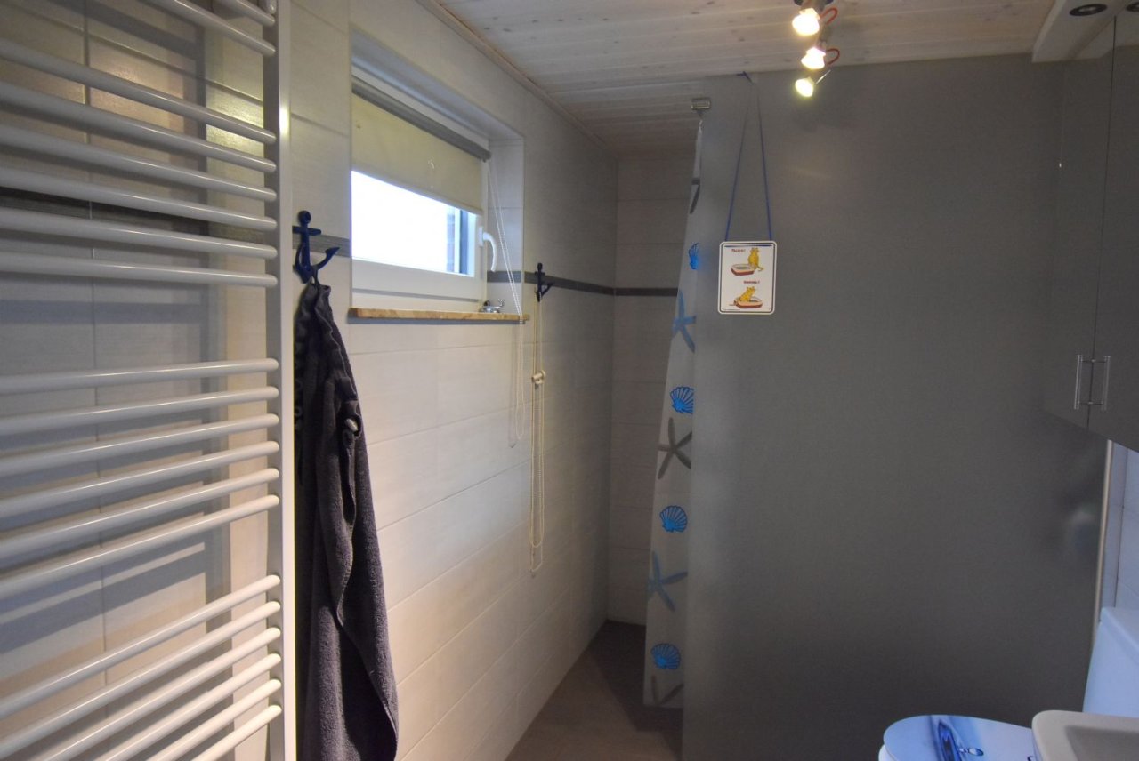 Sanierter Hof mit Pelletheizung, eigenem Brunnen, in Alleinlage mit 7,5 ha Eigenland in Dithmarschen