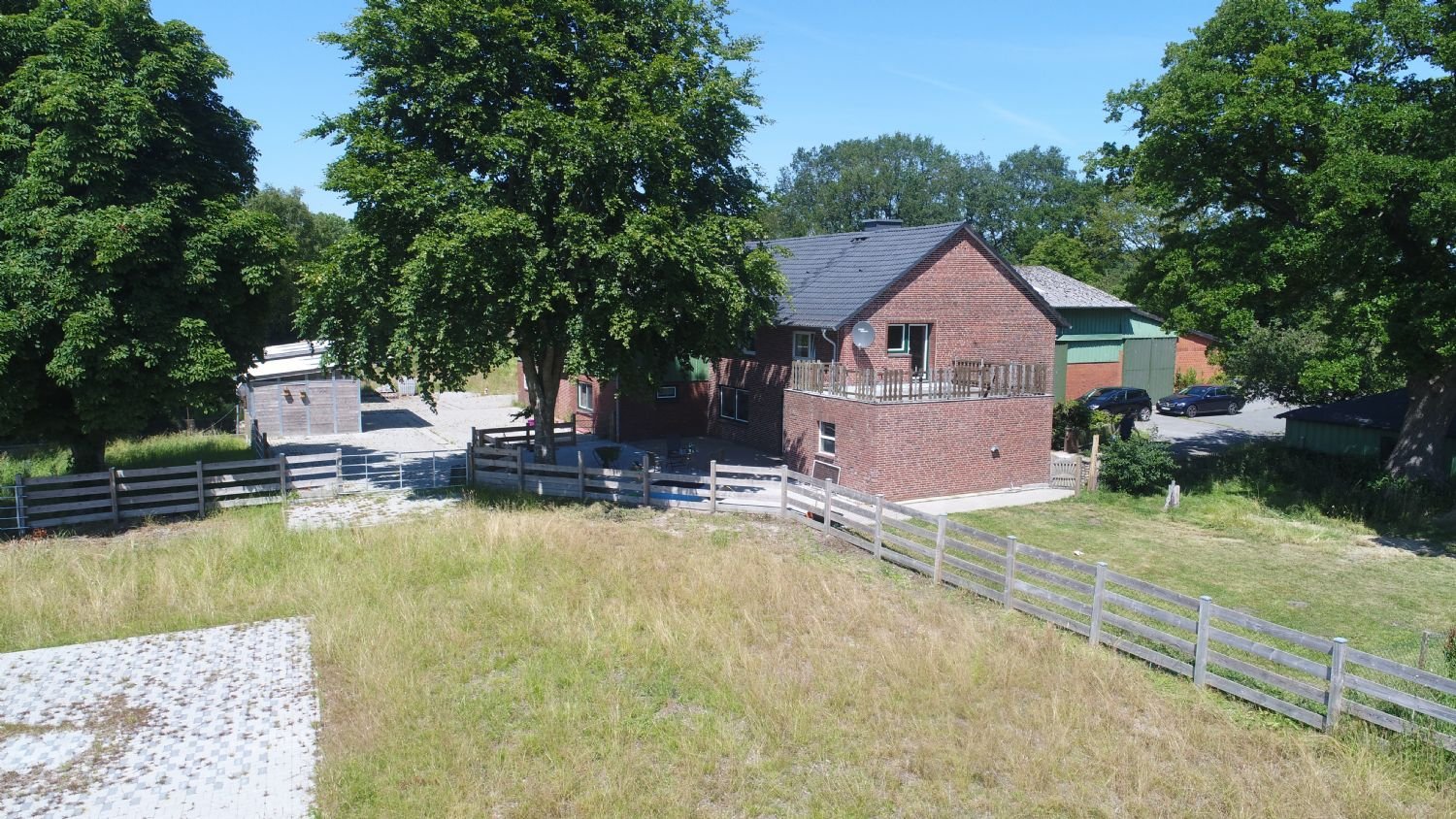 Sanierter Hof in Alleinlage mit 7,5 ha Eigenland in Dithmarschen