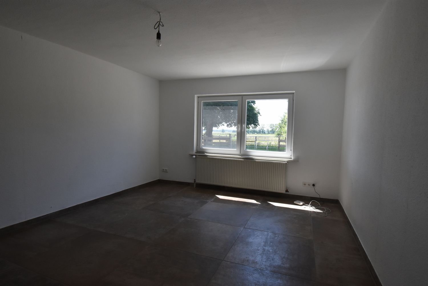 Sanierter Hof in Alleinlage mit 7,5 ha Eigenland in Dithmarschen