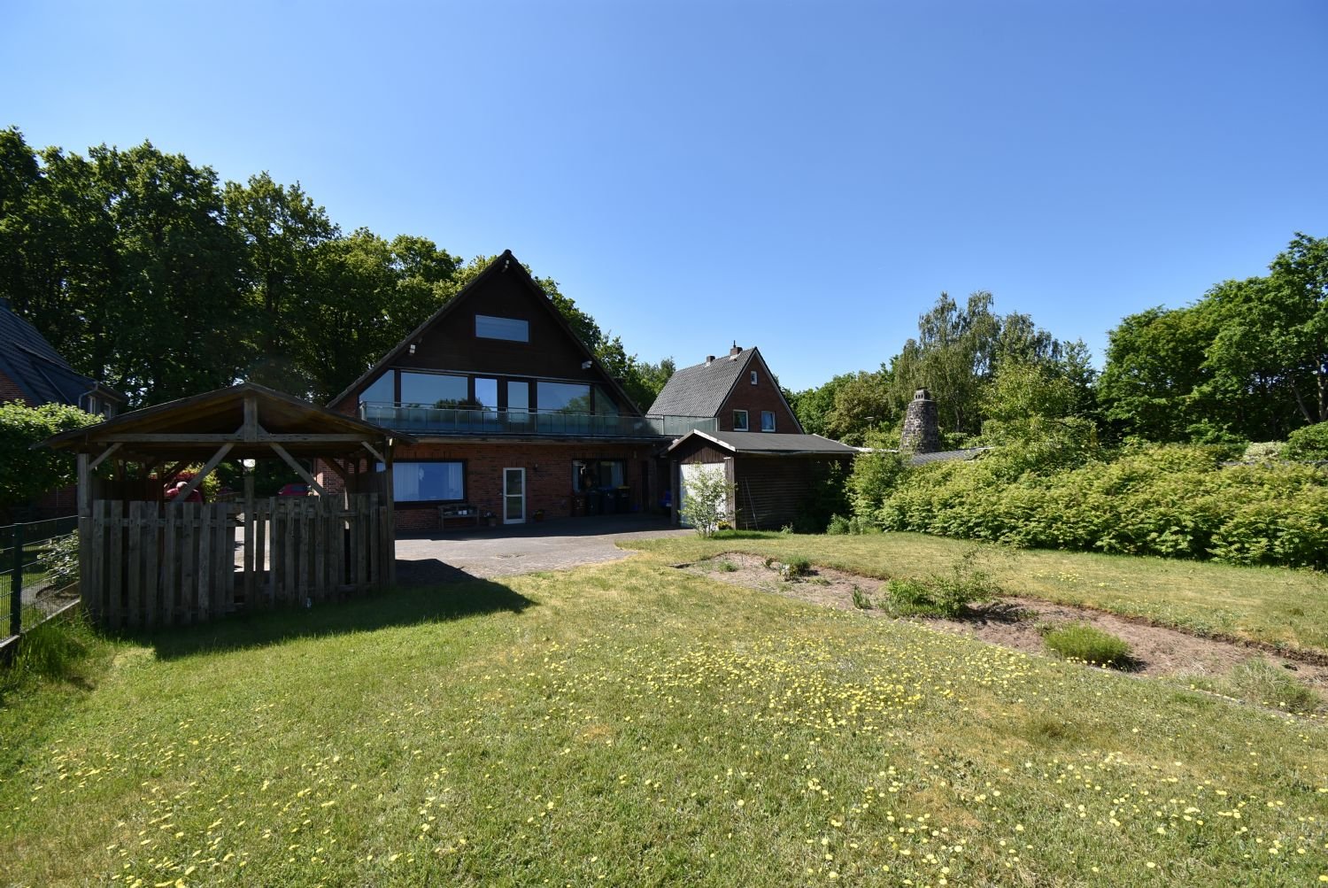 Gro&#223;es Haus mit Einliegerwohnung in Westerr&#246;nfeld