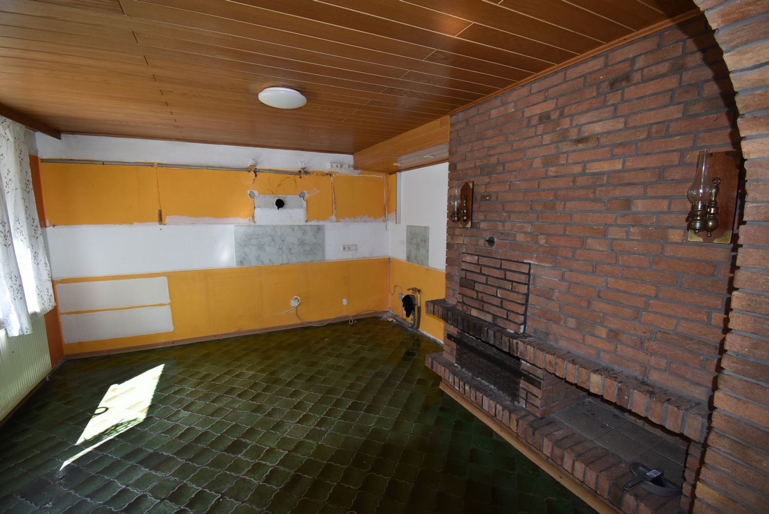 Gro&#223;es Haus mit Einliegerwohnung in Westerr&#246;nfeld