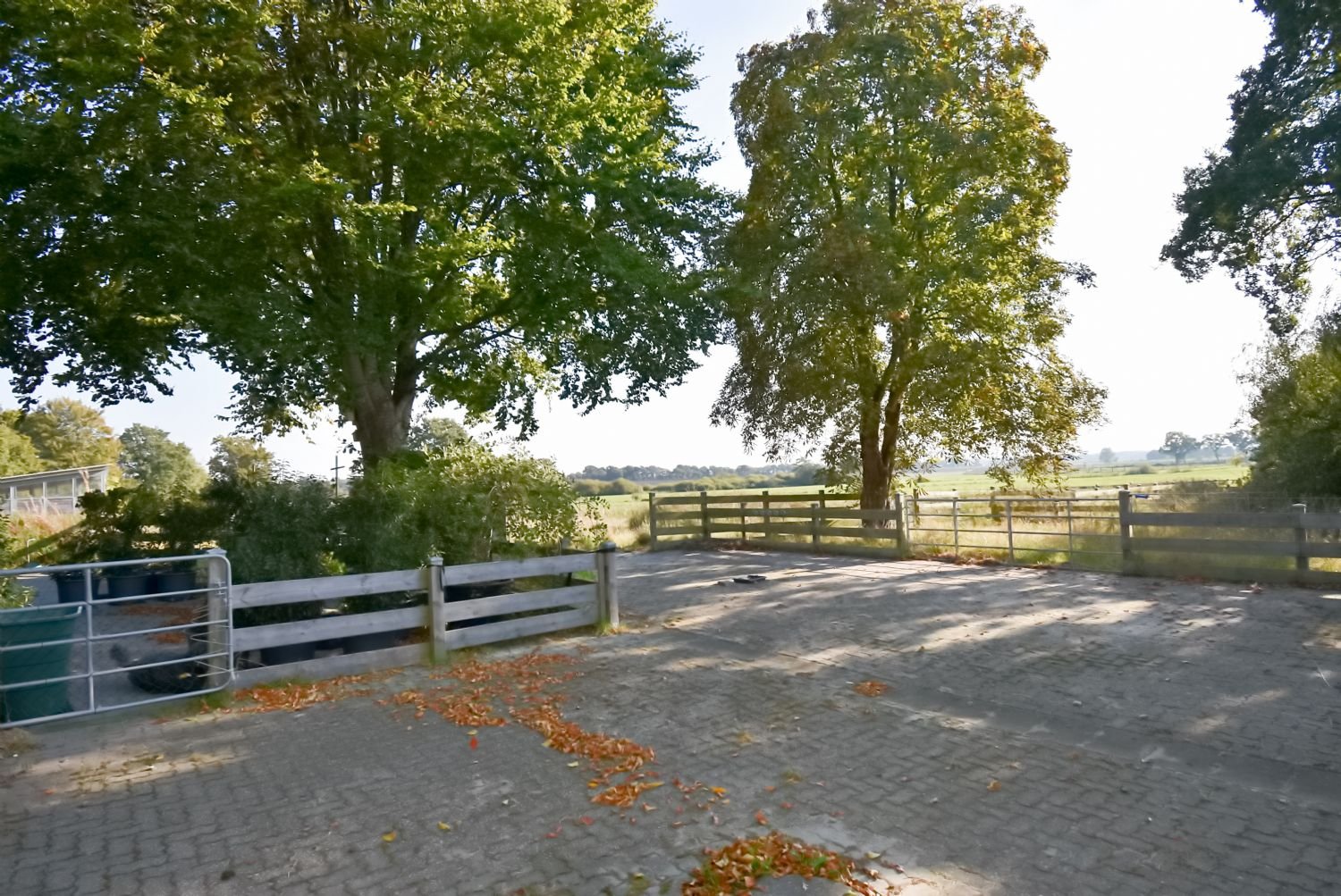 Reiterhof Hof in Alleinlage mit 7,5 ha Eigenland in Dithmarschen