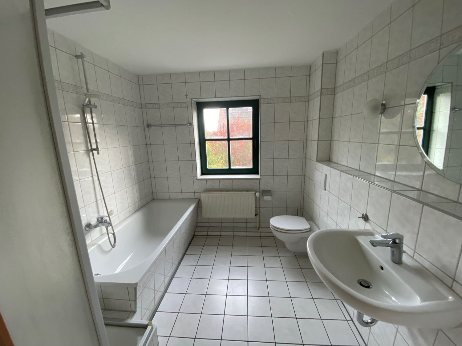 ~~Super aufgeteilte 4-Zimmer Dachgeschoss-Wohnung mit Balkon, in ruhiger Lage~~