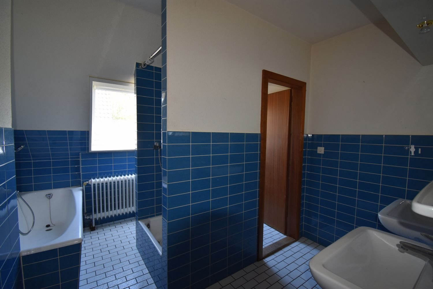 Großes Haus mit Einliegerwohnung in Westerrönfeld