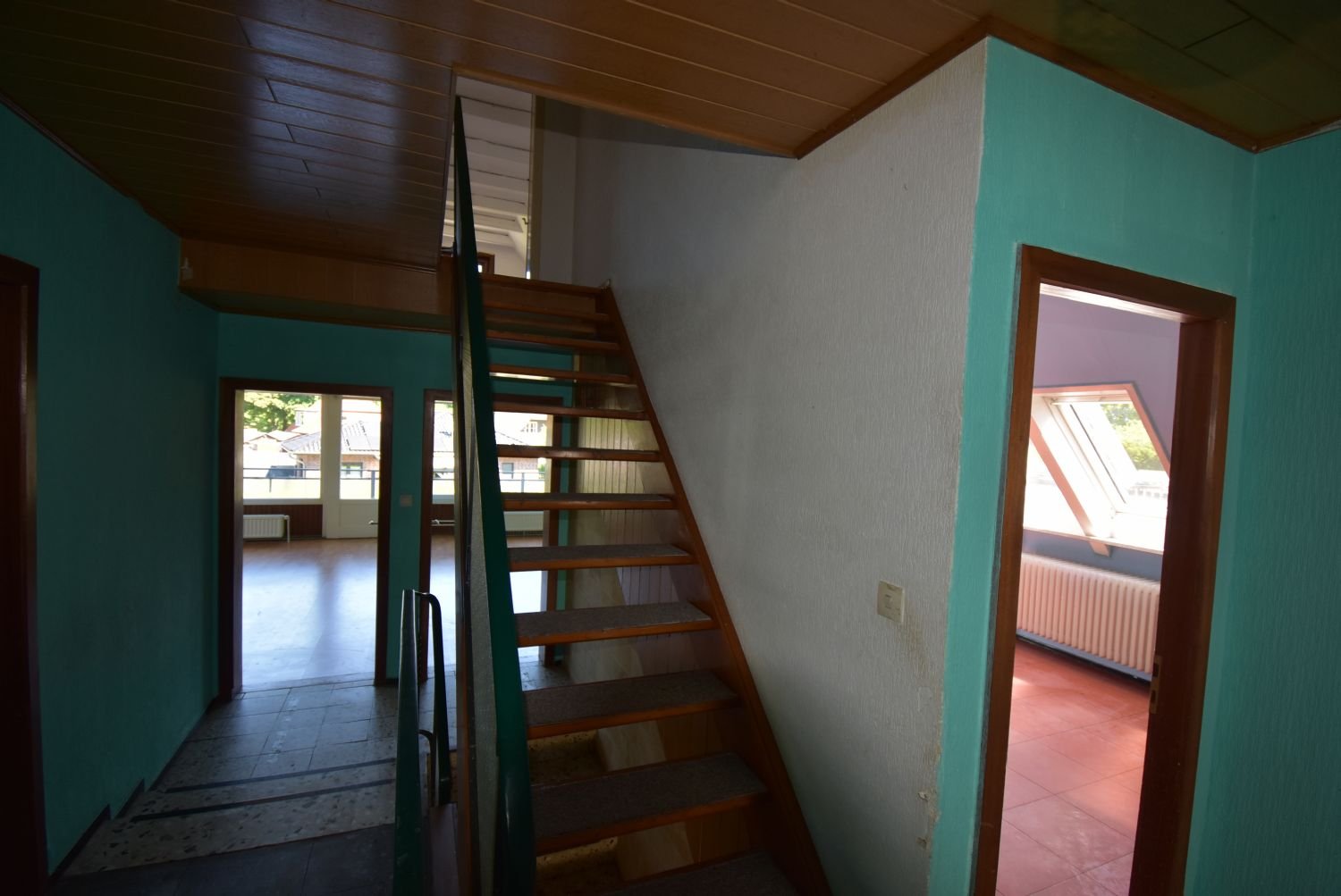 Großes Haus mit Einliegerwohnung in Westerrönfeld