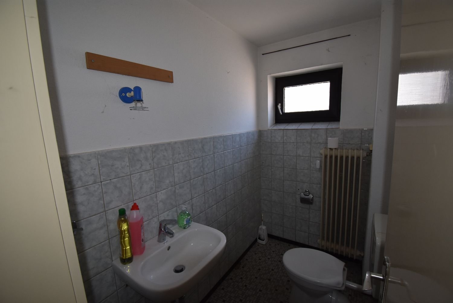 Großes Haus mit Einliegerwohnung in Westerrönfeld