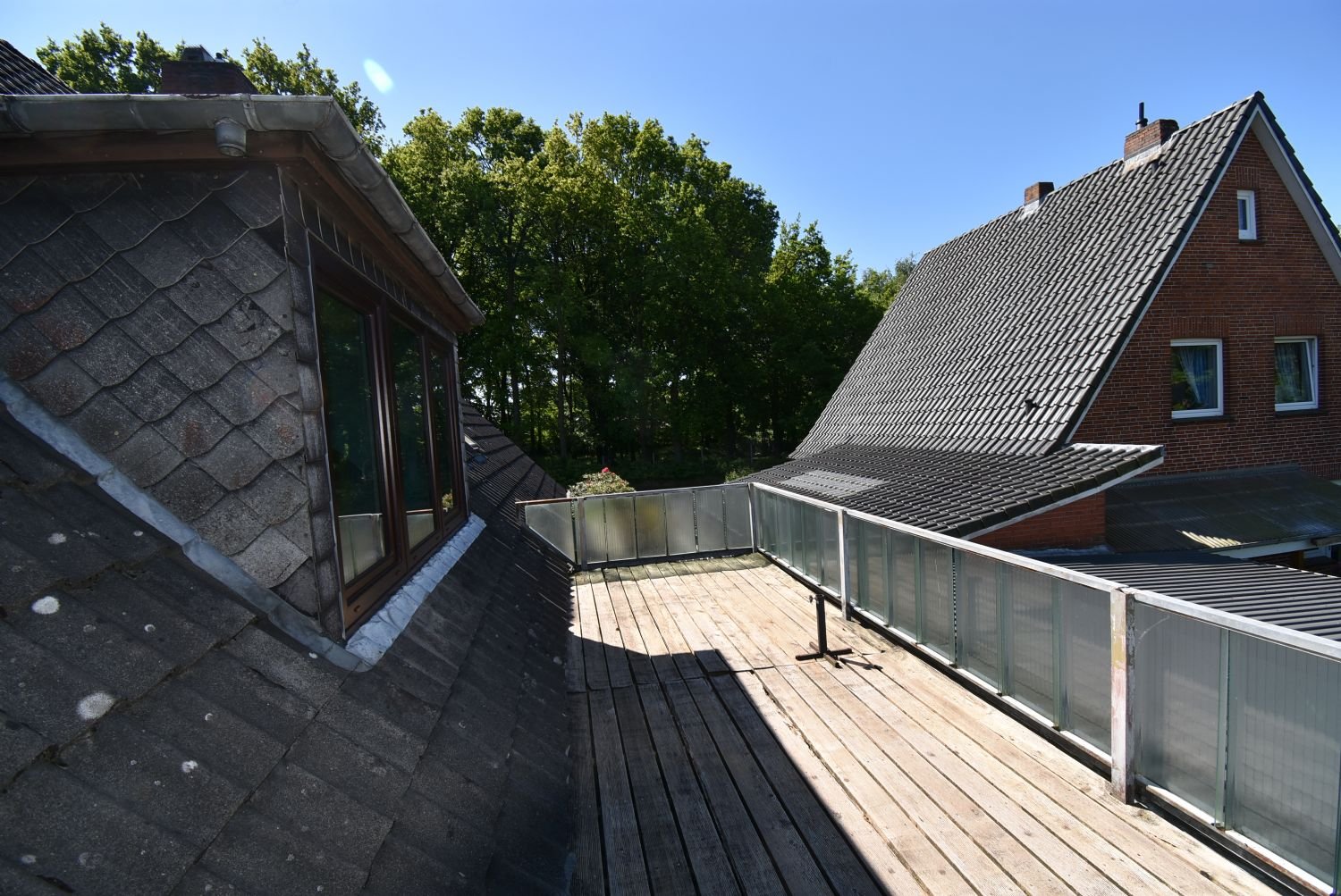 Großes Haus mit Einliegerwohnung in Westerrönfeld