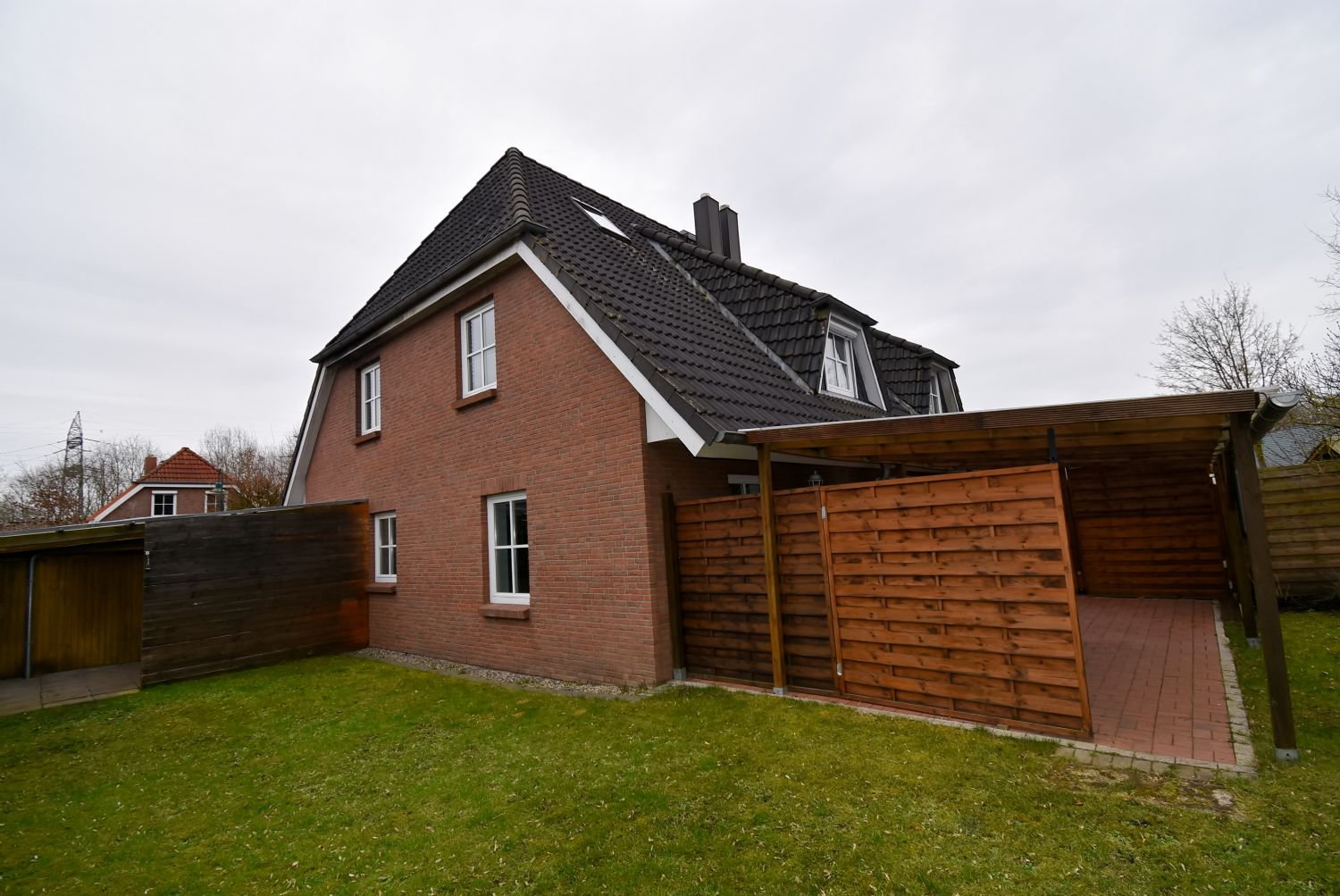 Charmante Doppelhaushälfte in Osterrönfeld