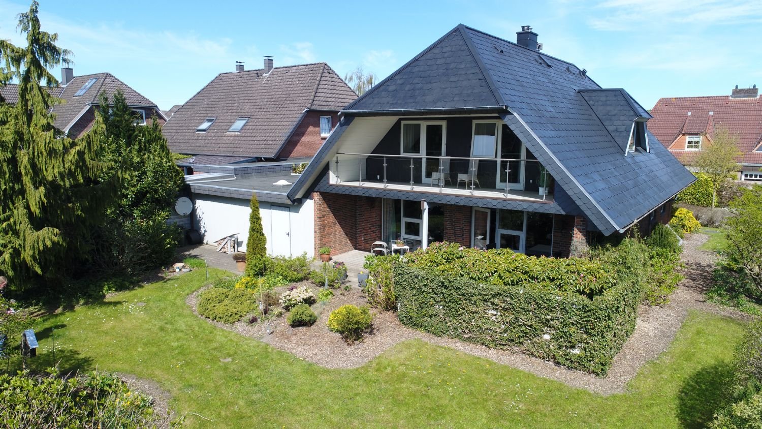 Großes, familienfreundliches Haus in Sackgassenlage in Schleswig