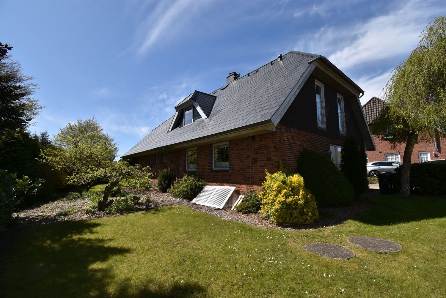 Großes, familienfreundliches Haus in Sackgassenlage in Schleswig