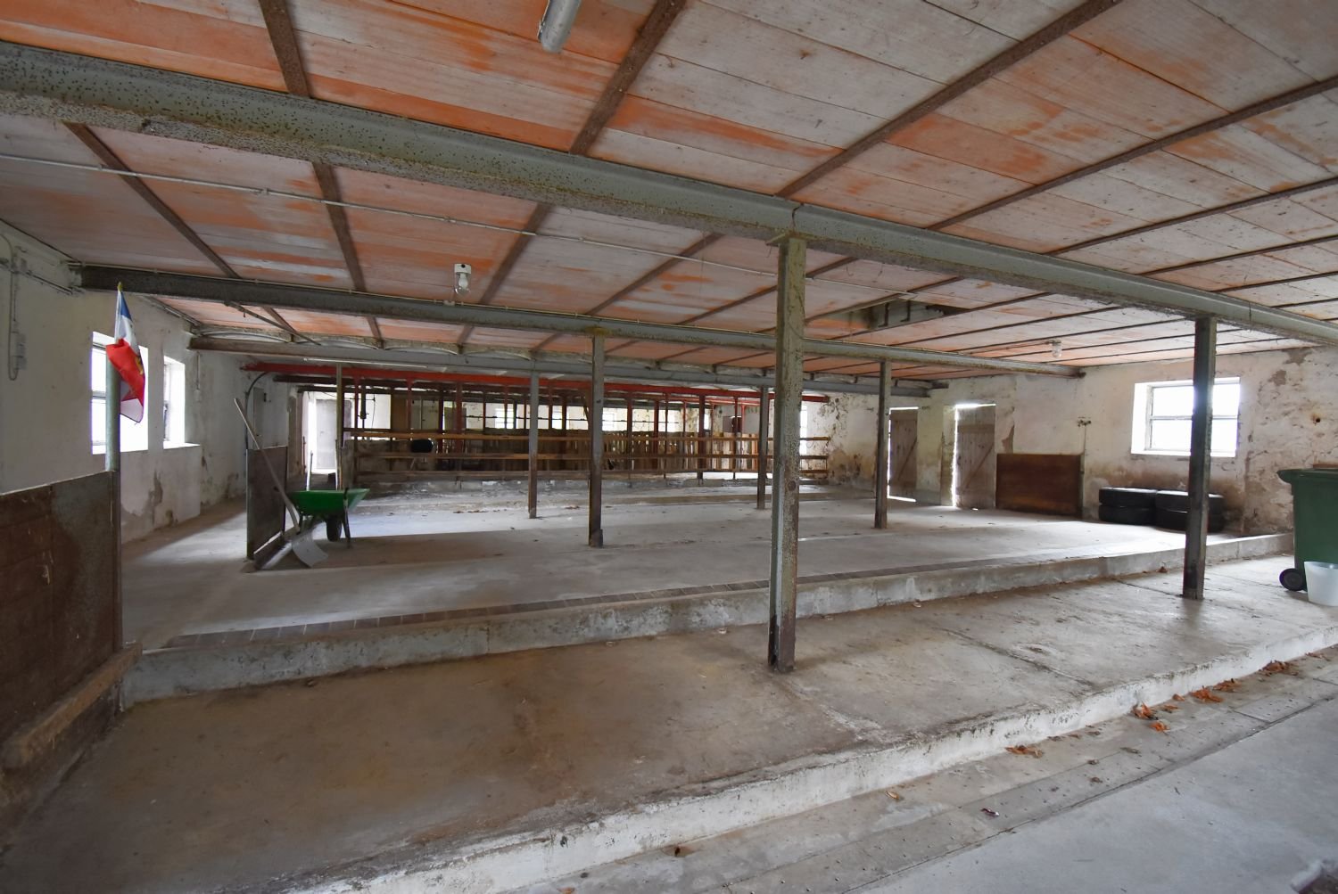 Resthof mit über 2 ha Land, Stall, Maschinenhalle und div. Nebengelassen zwischen Flensburg und Schleswig