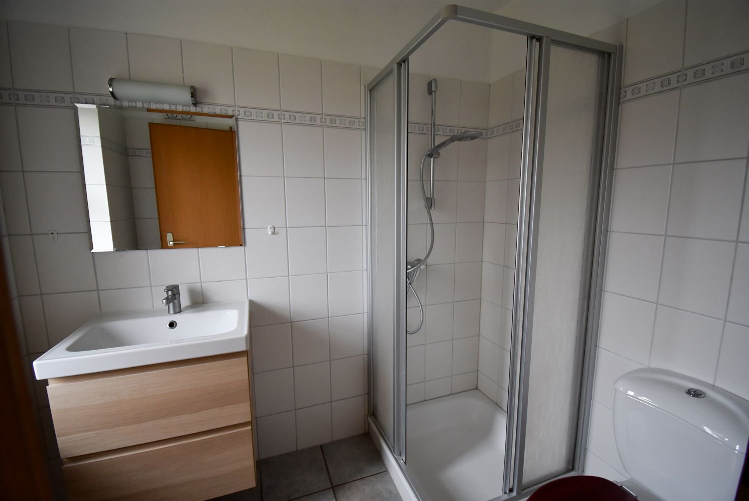 Gäste-WC mit Dushe